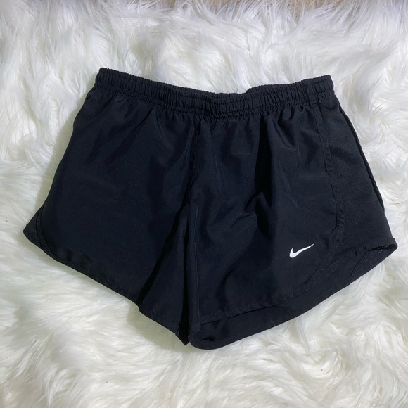 nike shorts - Picture 1 of 2